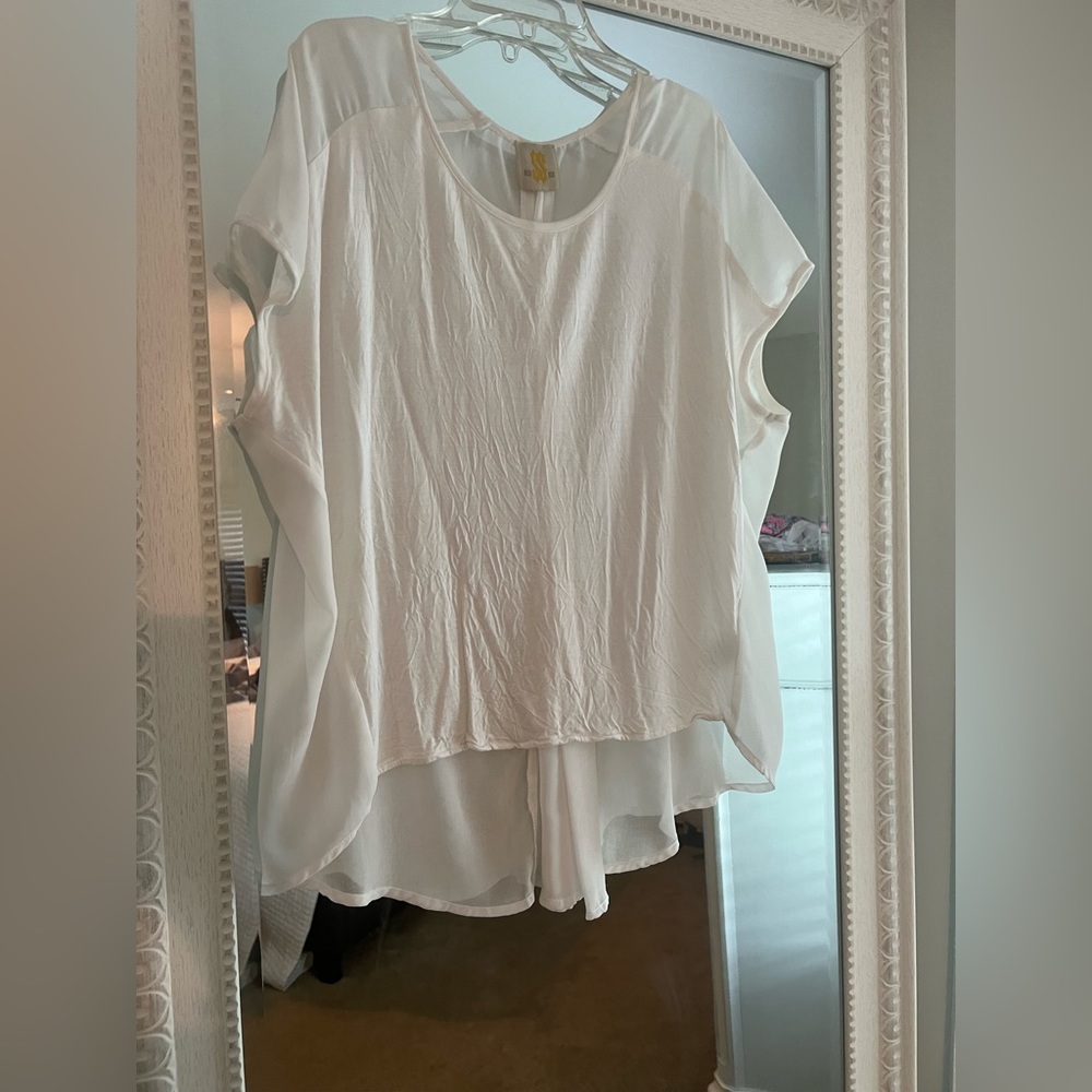 SS, Size M, White